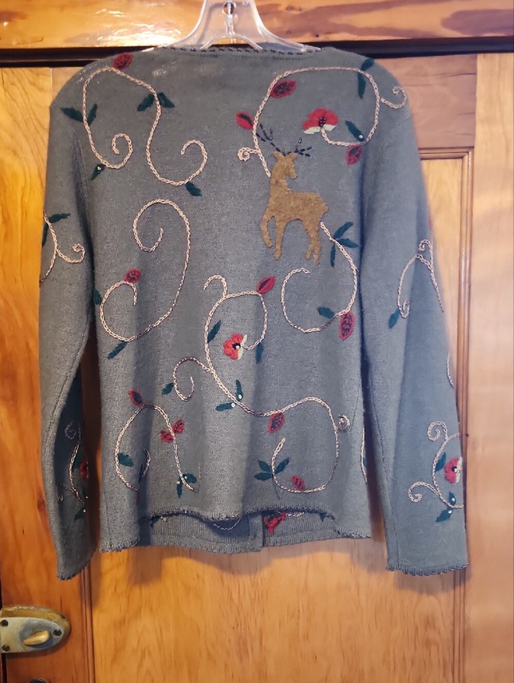 Susan Bristol Green Cardigan with Embroidered Deer and Floral Accents Medium - Picture 6 of 12